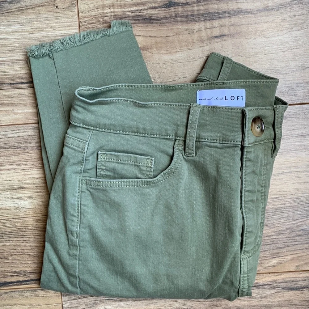LOFT Capris! - Picture 1 of 7